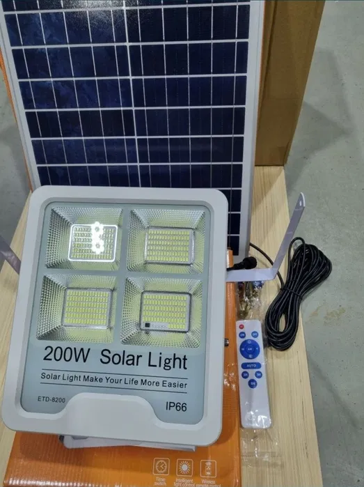 solárna led lampa vÖgler gmbh 200w | neutrálna biela | smd diódy | sumrakový senzor solárna led lampa vÖgler gmbh 200w | neutrálna biela | smd diódy | sumrakový senzor