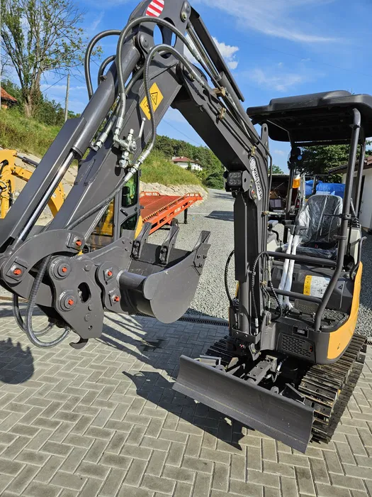 minibager krÜger ex20 v5: výkon a úspora s originál motorom yanmar! minibager krÜger ex20 v5: výkon a úspora s originál motorom yanmar!