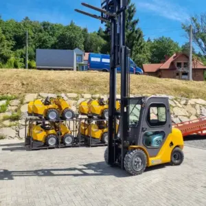 vysokozdvižný vozík krÜger® pc 30 s nosnosťou 3 tony, trojitý stožiar 4,5 m alebo 5,5 m, naftový