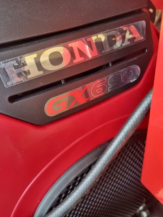 dvojrotorová motocarná hladiačka betónová d 36 | motor honda gx690 23,1 hp | profesionálny hladič s posedom dvojrotorová motocarná hladiačka betónová d 36 | motor honda gx690 23,1 hp | profesionálny hladič s posedom