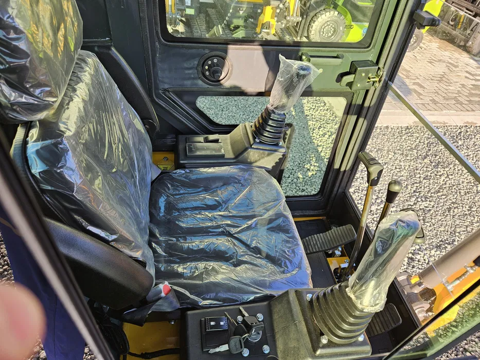 minibager krÜger xkw 16, kabína, diesel 1600 kg, kubota d72 minibager krÜger xkw 16, kabína, diesel 1600 kg, kubota d72