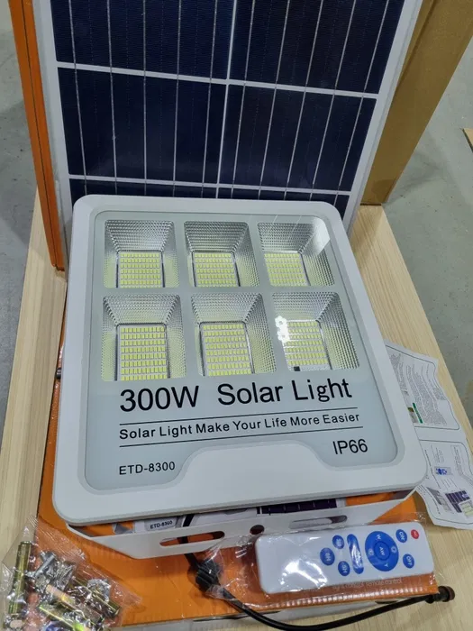 solárne led bodové svietidlo 300w s diaľkovým ovládaním panelov | ip66 studená biela solárne led bodové svietidlo 300w s diaľkovým ovládaním panelov | ip66 studená biela