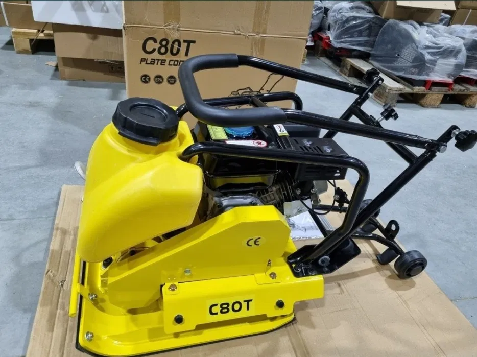 vibračná doska c80t 100 kg | motor agm pol 6,5 hp | 15 kn | najväčšia doska 48x54 cm vibračná doska c80t 100 kg | motor agm pol 6,5 hp | 15 kn | najväčšia doska 48x54 cm